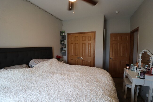 Building Photo - Spacious Town House for Rent