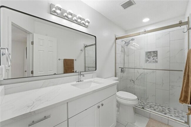 Building Photo - 904 Wentworth Ct