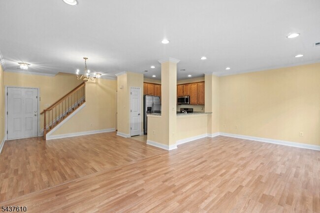 Building Photo - 260 Riverwalk Way
