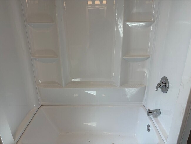 Building Photo - Fully Renovated 3BR/2BA Corner Twin Home-Move in Ready