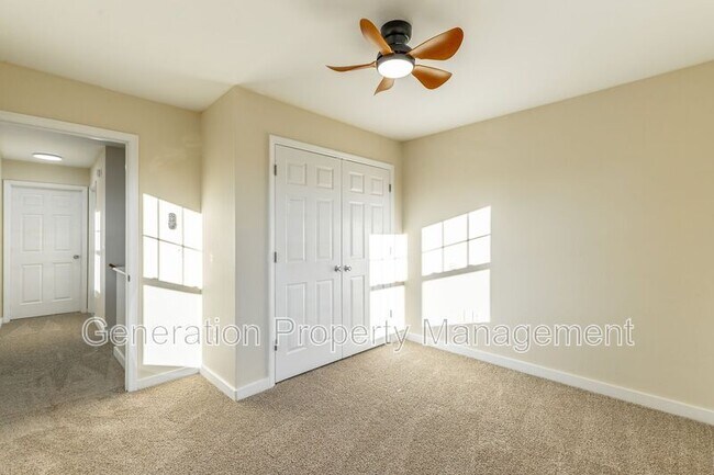 Building Photo - 2205 E 12th St