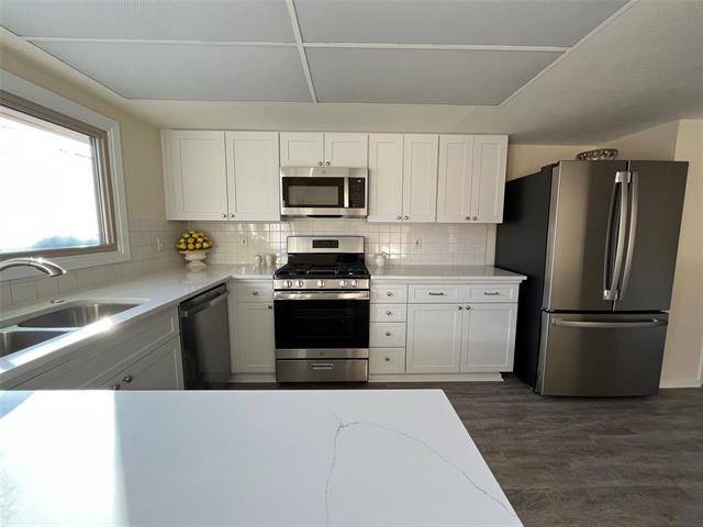 Building Photo - 6646 Hillwood Ln