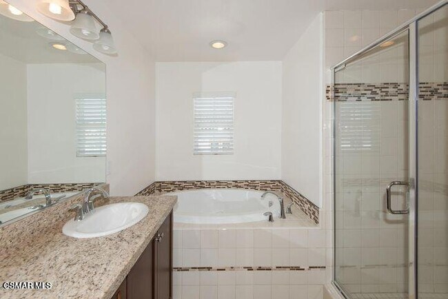 Building Photo - 32 Secret Hollow Ln