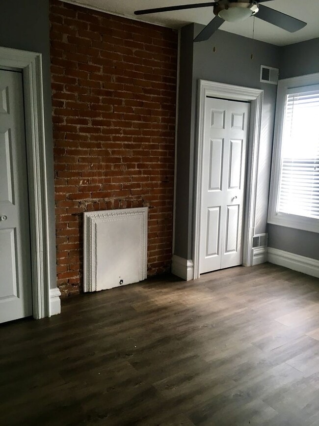 Building Photo - *** Mt. Washington * Renovated 4 Bedroom Home * Spacious & Stylish * One Block to Grandview * Pet...