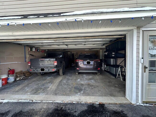 Building Photo - Executive-Style 3BR Single-Family Home on Quiet Dead-End Street – South Portland