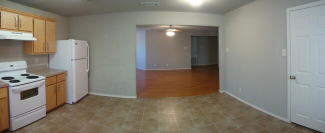 Building Photo - 3807 Ida Dr