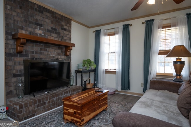 Building Photo - 100 VFW Dr