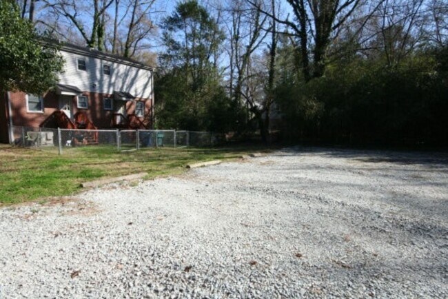Building Photo - Perfect Floorplan! Walltown Duplex with Fenced Yd