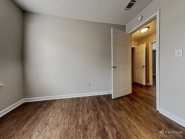 Building Photo - 3011 Eastland Way