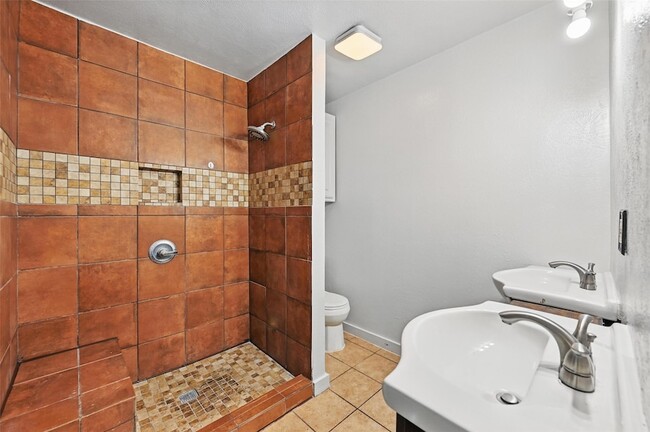 Building Photo - 2306 Lavon Creek Ln