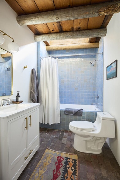 Building Photo - 2861 Agua Fria St