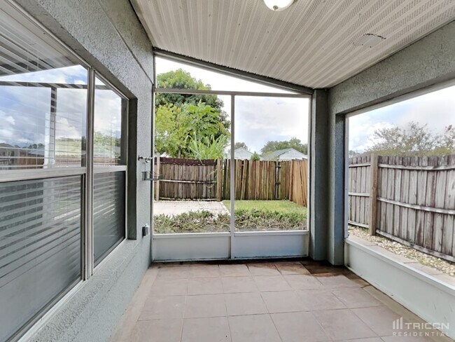 Building Photo - 14232 Colonial Lakes Dr