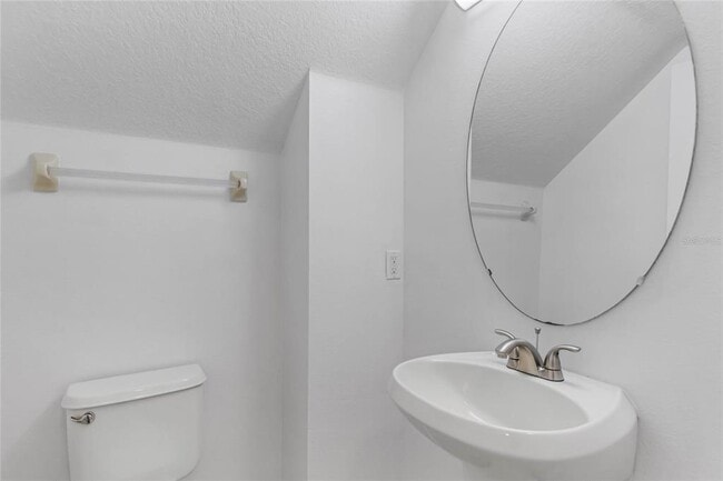 Building Photo - 2040 Portcastle Cir