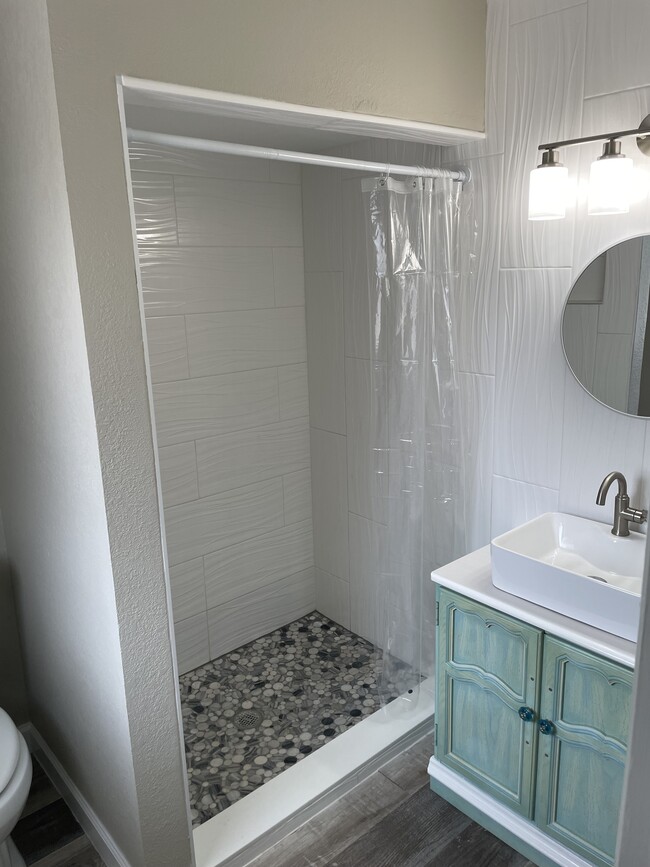 Building Photo - 8504 43rd Ave Dr W