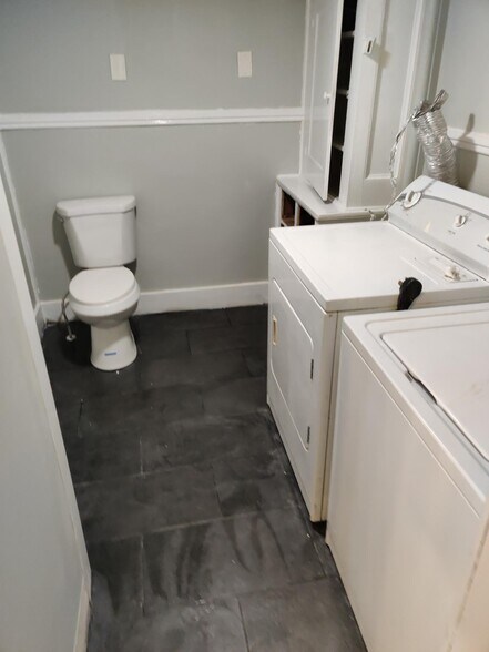 Building Photo - 37 Whitehall Rd