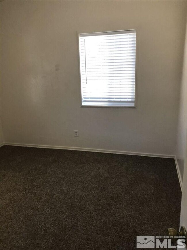 Building Photo - 3 bed/1 bath/1 car garage home for rent in...