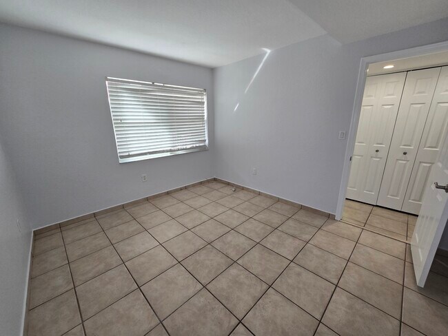 Building Photo - 2270 W 54th Pl