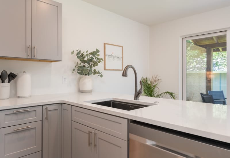 Building Photo - 1310 Mitchell St