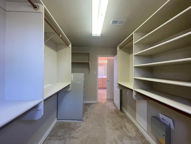 Building Photo - 8931 Ashton Loop NE
