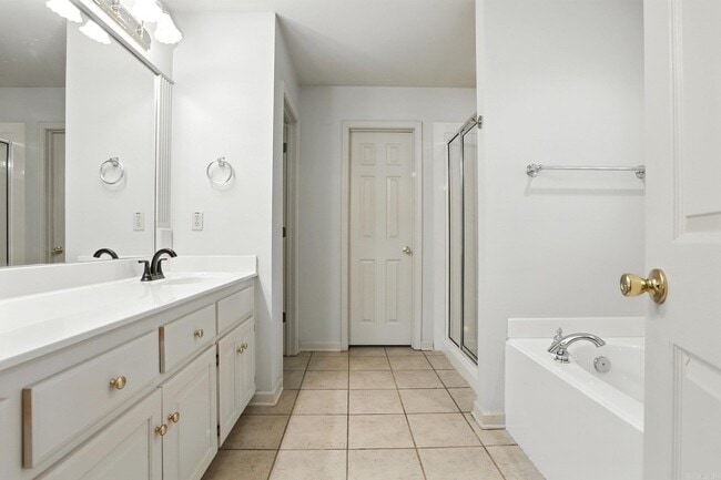 Building Photo - 7328 W Ridge Cir