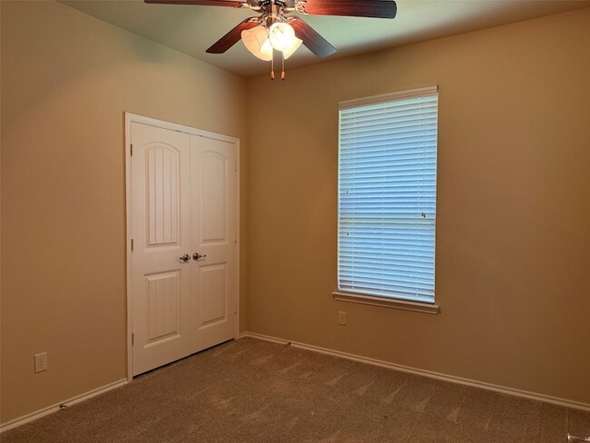 Building Photo - 313 Cherry Spring Dr