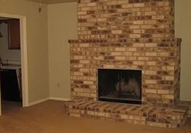 Building Photo - 1512 Bryant Way