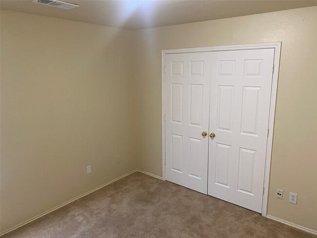 Building Photo - 16631 Spring Glade Dr