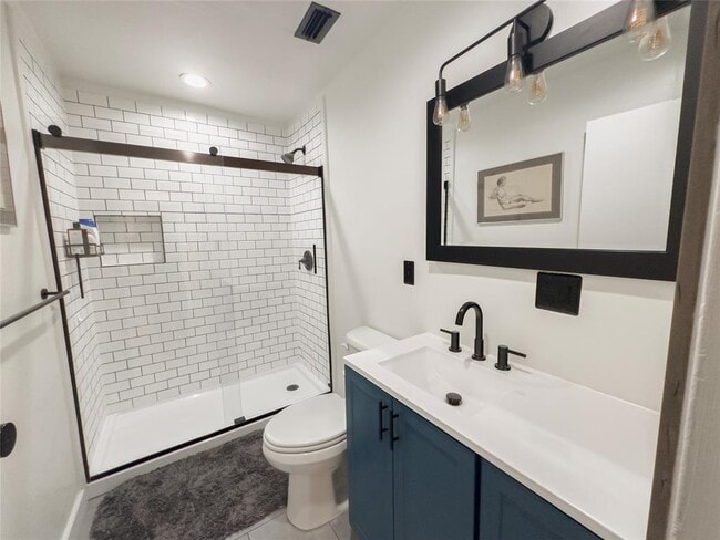 Building Photo - 1335 Belvin St