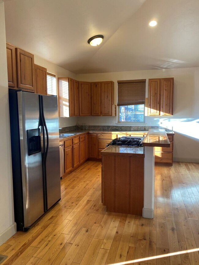 Building Photo - Beautiful house in Lakota Canyon Ranch