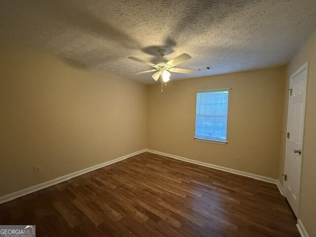 Building Photo - 206 Lisa Ct