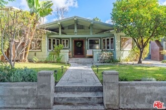 Building Photo - 1550 N Sierra Bonita Ave