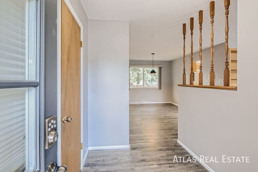 Building Photo - 2306 Zane Pl