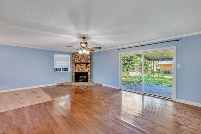 Building Photo - Ranch Home off of Skidaway Rd.