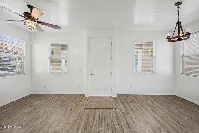 Building Photo - 2879 Claire Dr