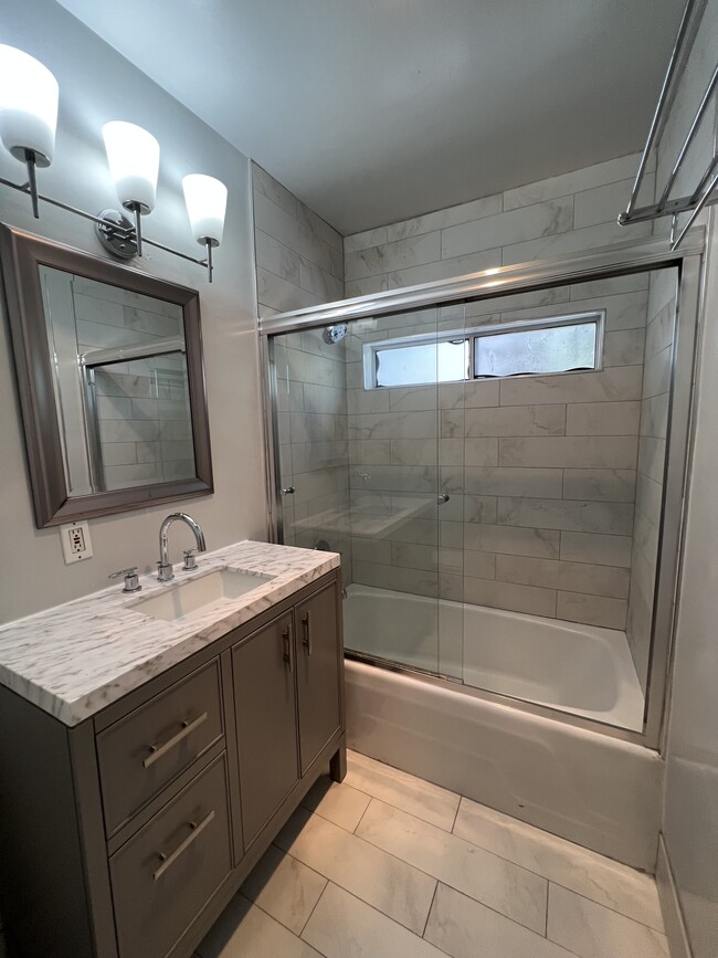 Guest bathroom - 1429 Butler Ave