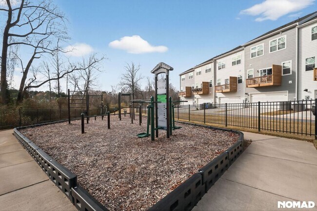 Building Photo - 815 Washington St