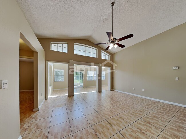 Building Photo - 1718 Westminster Trl