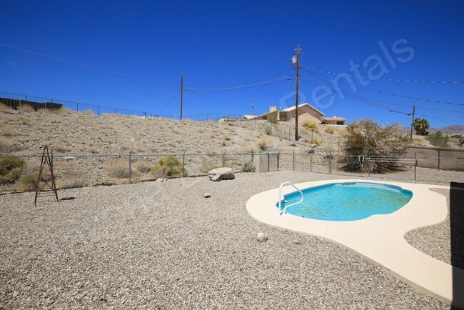 Building Photo - THREE CAR POOL HOME