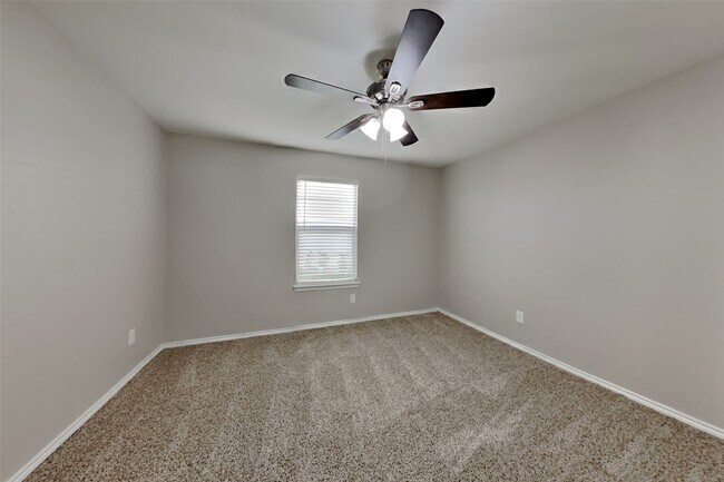 Building Photo - 20911 Hazy Bluff Ct