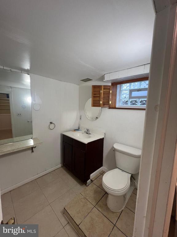 Building Photo - 2518 Linwood Rd