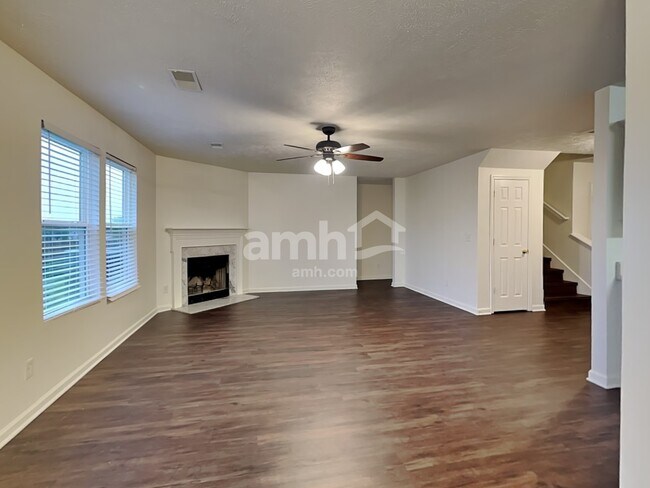 Building Photo - 2874 Meadow Point