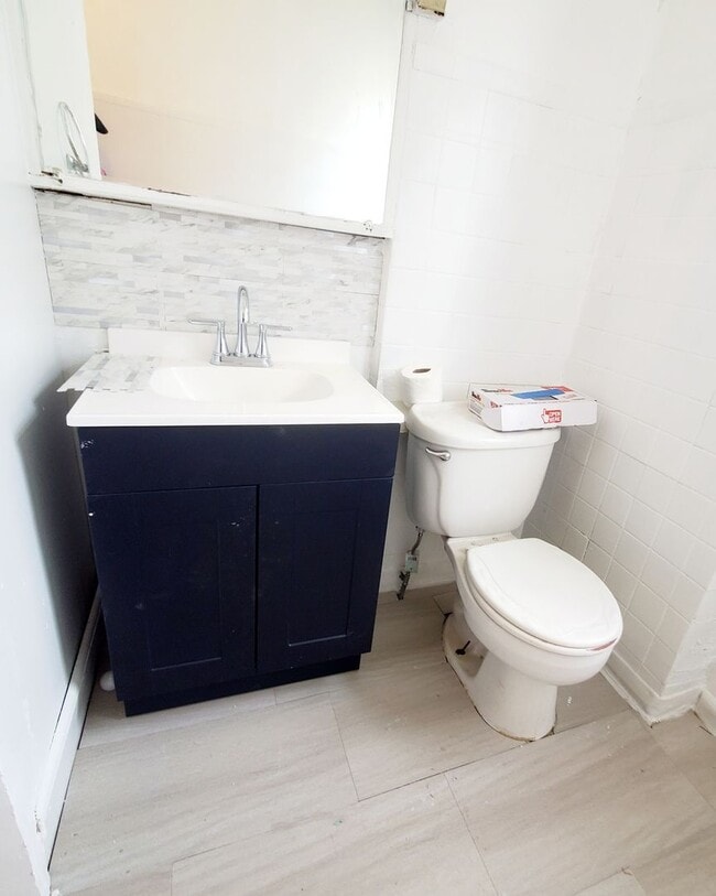 Building Photo - 819 N 64th St