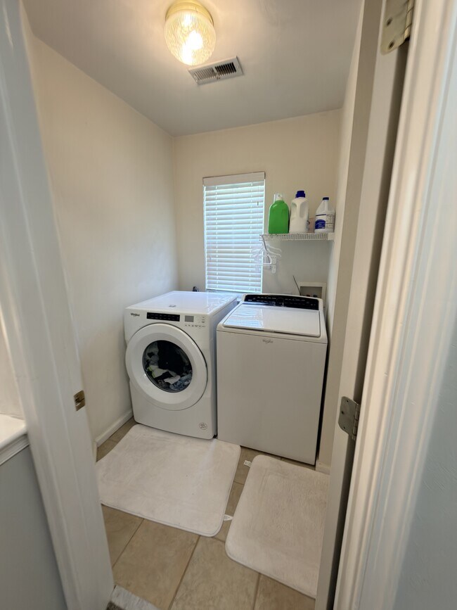 Building Photo - 3512 Chipada Ct