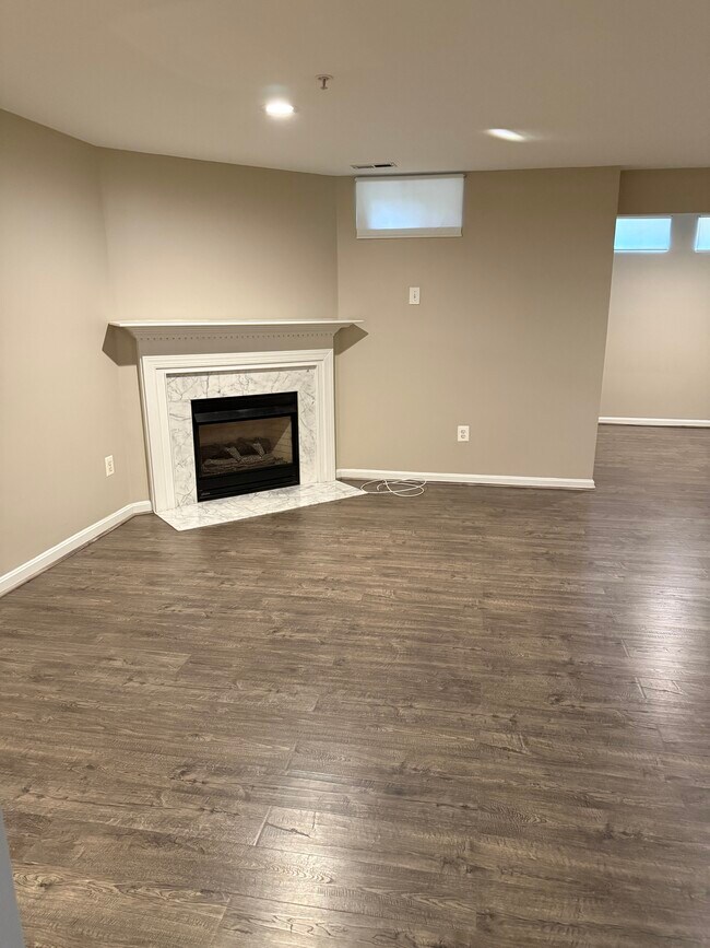 Building Photo - 140 Eastridge Cir