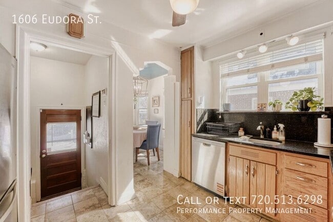 Building Photo - 1606 Eudora St