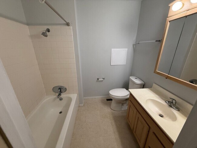 Building Photo - 3 Bedroom Home in West Lafayette School District!