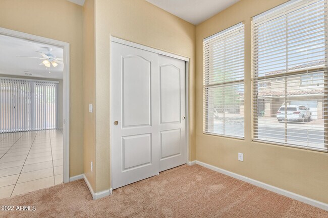 Building Photo - 13569 W Cypress St