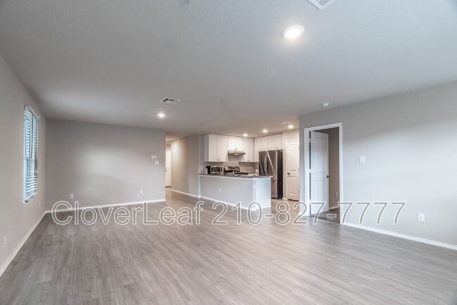 Building Photo - 2815 Rosefinch
