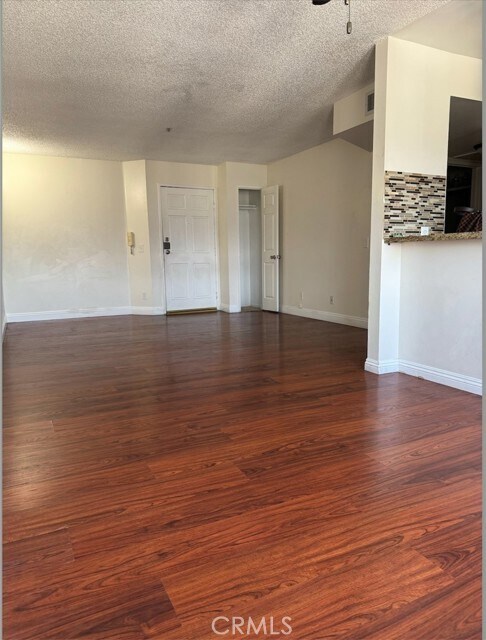 Building Photo - 9014 Burnet Ave