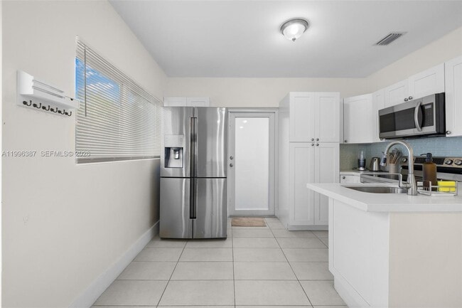 Building Photo - 1286 NE 109th St